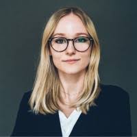 9 "Iris Reich" profiles