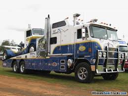 Pin By Fernando Palomares On Coe S Lcf S And Other Big Haulers Custom Trucks Custom Big Rigs Big Rig Trucks