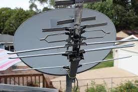 I Turned My Satellite Dish Into A Badass Hdtv Antenna Diy Tv Antenna Satellite Dish Hdtv Antenna
