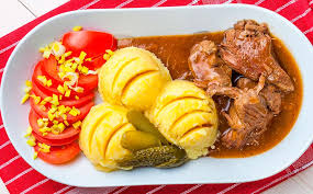 Se rellenan muchos alimentos, incluyendo carnes, verduras y frutas. Pavo Relleno De Jamon Y Queso La Espanola Aceites