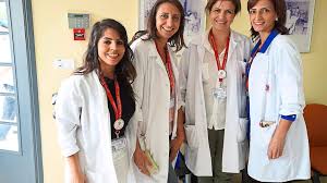 100 tl oyna, 100 tl kazan, hemen katıl. Das Team Der Sozialarbeiterinnen Im Caritas Baby Hospital Um Leiterin Lina Raheel Zweite Von Rechts Schwarzwalder Bote