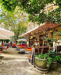 Kollwitzplatz Prenzlauer Berg In 2020 Prenzlauer Berg Reisen Berg