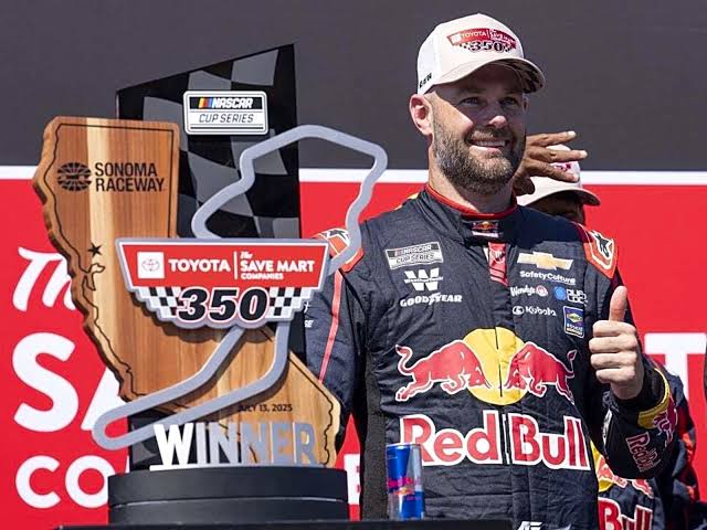 Shane van Gisbergen chasing Sonoma repeat with one less obstacle |  Yardbarker