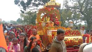 भव्य कलश यात्रा के साथ पालगंज में हुई मंदिर प्राण प्रतिष्ठा सह महायज्ञ की  शुरुवात | 24 Jet News