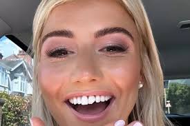 Bridesmaid rushed to dentist