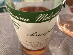 Rosato Taccuindivino Al palato si caratterizza per l'elegante freschezza e la scia sapida che rilascia nel finale. taccuindivino wordpress com