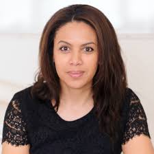 Nathalie: her talent of anglage and her watchmakers' magnifying glasses