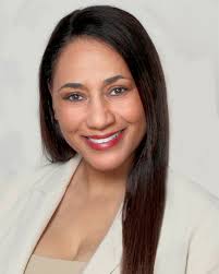 Stacey Gilmore's Instagram, Twitter & Facebook