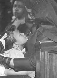She was born on september 13, 1904, the only daughter of reverend adam daniel williams, who was then the head of the ebenezer baptist church in atlanta, georgia. Aref Hintergrundinfos Martin Luther King Lebenslauf