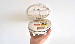If your hard wired smoke detector will continue to chirp and beep, to stop a hardwired smoke detector beeping you must unplug the smoke alarm from the clip and remove the battery. How Often Should Smoke Alarm Batteries Be Changed Smoke Alarmed