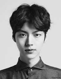 Pin By Dana Hudakova On Korean Actor Ahn Jae Hyun Korean Men Hairstyle Permed Hairstyles Asian Men Hairstyle