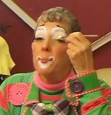 Circus Mania: March 2016