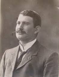 Thomas & Co. Chemist. I saw this bottle today and remembered some history  of the store. William Lemen Thomas was Bunbury's Mayor in 1919. He also  began Thomas & Co Chemist in