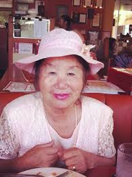 It's not yet fall, ya'll ;) but the air is cooling and I am turning towards  the shoulder season with all the cozy feels it brings. Aromatic dried  flowers, soft fabrics, and