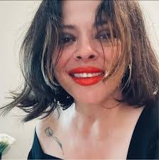 Annette Moreno's Instagram, Twitter & Facebook