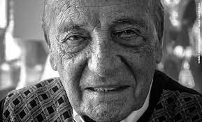 Sommes nous pour autant des mickey ? Si A 50 Ans On N A Pas Une Rolex On A Rate Sa Vie Pauvrophobie