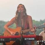 Jenn Bostic: Stiftungsfest Family Night