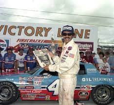 Daytona Moments Richard Petty In Victory Lane Richard Petty Nascar Petty