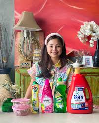 Apapun, admin rupanya tersilap membuat andaian kerana si gadis comel bernama nina itu sebenarnya ialah seorang wanita berbangsa melayu tulen. Lnav9iett6l2pm