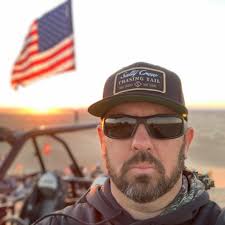 Going to Vegas and don't know about luggage with a pool cue, bag needs to  be 62' linear… whatever tf that means 😆. I know L+H+W however I think I'm  screwed two