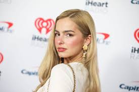 ルイジアナ出身の女子大生TikToker、セクシーすぎるポップアイコンになるまで。