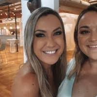 Erin Grob's Instagram, Twitter & Facebook