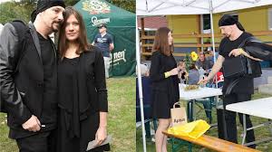 Půvabná lucie redakci extra.cz v rozhovoru prozradila, jak probíhalo první seznámení se zpěvákem, a zároveň přiznala, že mu tak trošku v prvních chvílích lhala.&nbsp; Bohus Matus Bude Brzy Tatinkem Prozradil Jake Ma S Dcerou Plany Sip