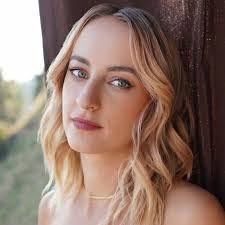 Molly Gibson's Instagram, Twitter & Facebook