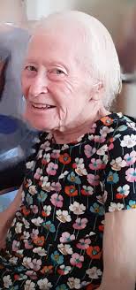 This photo of the beloved and unforgettable Dolores in an unknown place and  date was shared with us by Noel, Fergal and Mike in The Cranberries'  Facebook space some time ago, they