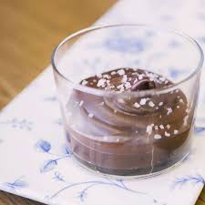 Prepare In Less Than 30 Minutes An Onctuous Dark Chocolate Mousse With Olive Oil Sparkled With Fleur De S In 2020 Dark Chocolate Mousse Easy Desserts Chocolate Mousse