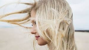 Quelle coupe de cheveux choisir pour faire son âge quand on a 20 ans ? Chute De Cheveux Causes Et Traitements L Express Styles