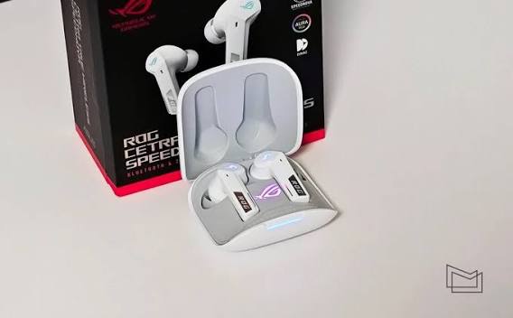 ASUS ROG Cet​​ra Earbuds view 4