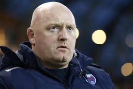 Scores, statistiques et commentaires en temps réel. Rugby Pays De Galles Bernard Jackman N Est Plus L Entraineur De Newport L Equipe