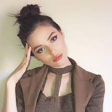 iranian girl beauty beautiful woman fashion show street style photography photogra fashion inspiration design fashion photography editorial fashion show themes