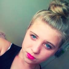 Candice Hunt's Instagram, Twitter & Facebook