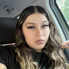 Danielle Payeur's Instagram, Twitter & Facebook