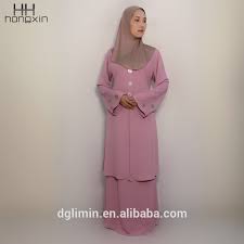 Baju kurung adalah baju tradisional melayu yang bolehlah ditafsirkan sebagai baju longgar atau tertutup. Baju Kurung Modern Desain Mode Baju Kurung Dan Baju Melayu Buy Baju Kurung Dan Baju Melayu Baju Kurung Modern Pakaian Grosir Product On Alibaba Com