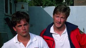 A malibu, le lieutenant mitch buchannon est le sauveteur. Sauvetage Social S2e4 Alerte A Malibu Tele Loisirs