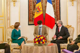 În mesajul ei publicat pe rețelele sociale, despre întâlnirea cu președintele franței emmanuel macron. Maia Sandu Si A Inceput Ieri Seara Vizita De Lucru La Paris Pe Care O Efectueaza La Invitatia Omologului Sau Francez Emmanuel Macron Galerie Foto