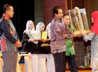 Ajukan pertanyaan tentang tugas sekolahmu. Youtube Bantu Hafal 15 Teks Syarahan Bahasa Arab