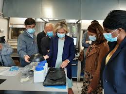 Anne hidalgo et anne gravoin. Seine Et Marne Valerie Pecresse En Visite A Pommeuse Et Aux Chapelles Bourbon Le Pays Briard