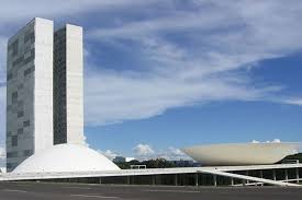Located in the federal district within goias state on the central plateau of brazil, it lies between the headwaters of the tocantins, parana, and sao francisco rivers. Brasilia Superquadras Super Blocks And Wings Artchitectours