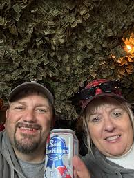 Postcards from Alaska🏔️🎣🐻🌊🐳🦭🛶🩵 Thank you for the beauty, the views,  the fish, the wildlife, the locals, the best dive bars, the very best of  friends and the memories. There is nothing like