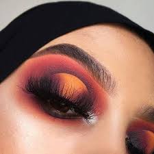 This Picture Is Just Goals We Are Always Looking For New Eyeshadow Looks And Tutorials For Eye Colors Our Calen Intense Makeup Eyeshadow Makeup Pastel Makeup