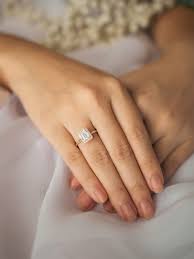 How simple accents transform the character of an outfit