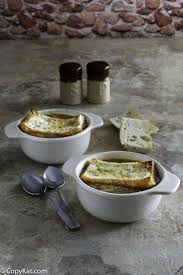 Make Your Own Applebees French Onion Soup At Home Recipe Recipes Applebees Recipes Copykat Recipes