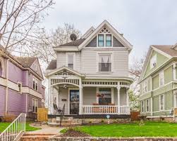 Pin By Natalie On Houses In 2020 Victorian Style Homes Victorian Homes Architecture