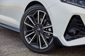 The model is expected to be introduced in international markets in the first half of 2021. 2021 Hyundai I20 N Line Has Sporty Looks And A 1 0 Liter With 118 Hp Carscoops