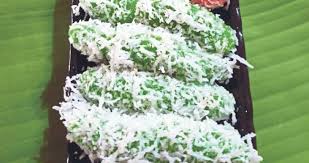 Juga juadah yang lazat untuk berbuka puasa. Kuih Ulat Bulu Aneka Warna