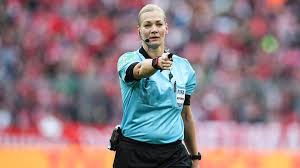 Sie hat ihre sache sensationell gut gemacht», sagte der trainer des fc bayern am mittwoch nach dem 3:2 gegen borussia. Schiedsrichter Hochzeit Bibiana Steinhaus Und Howard Webb Sagen Ja